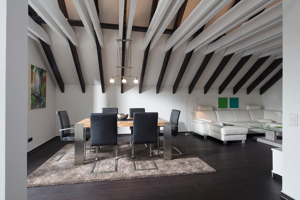 Living room, Decorative detail, Dining area