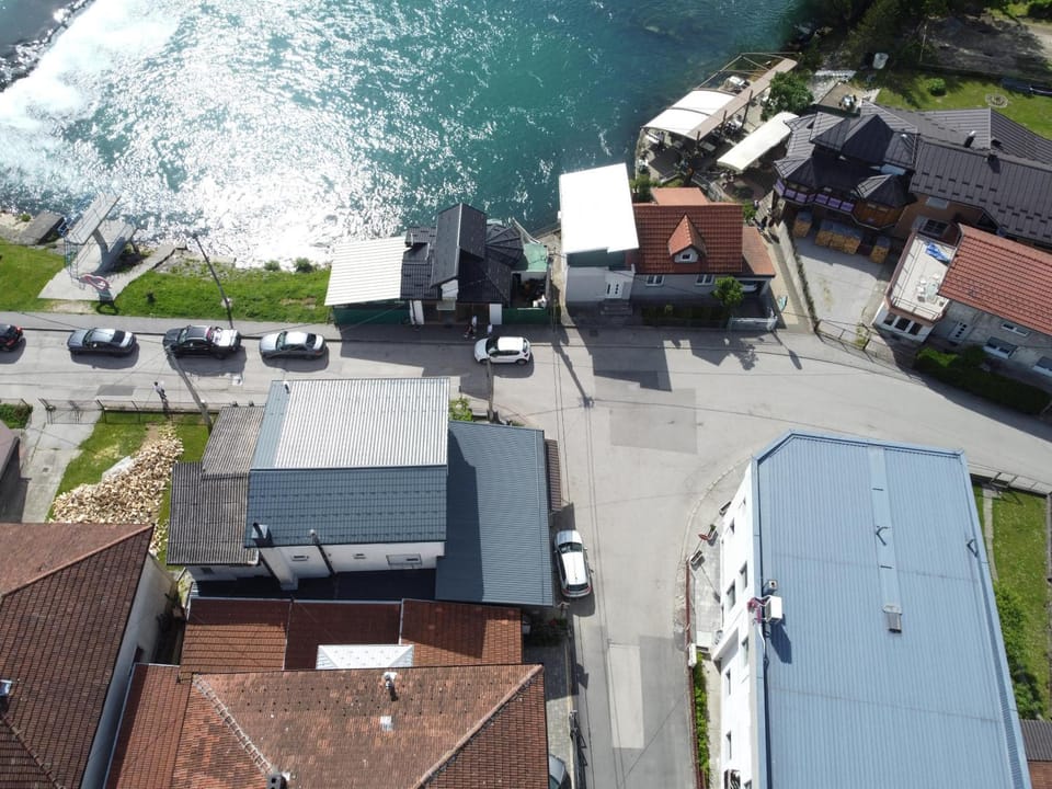 Property building, Day, Neighbourhood, Bird's eye view, Street view, Location