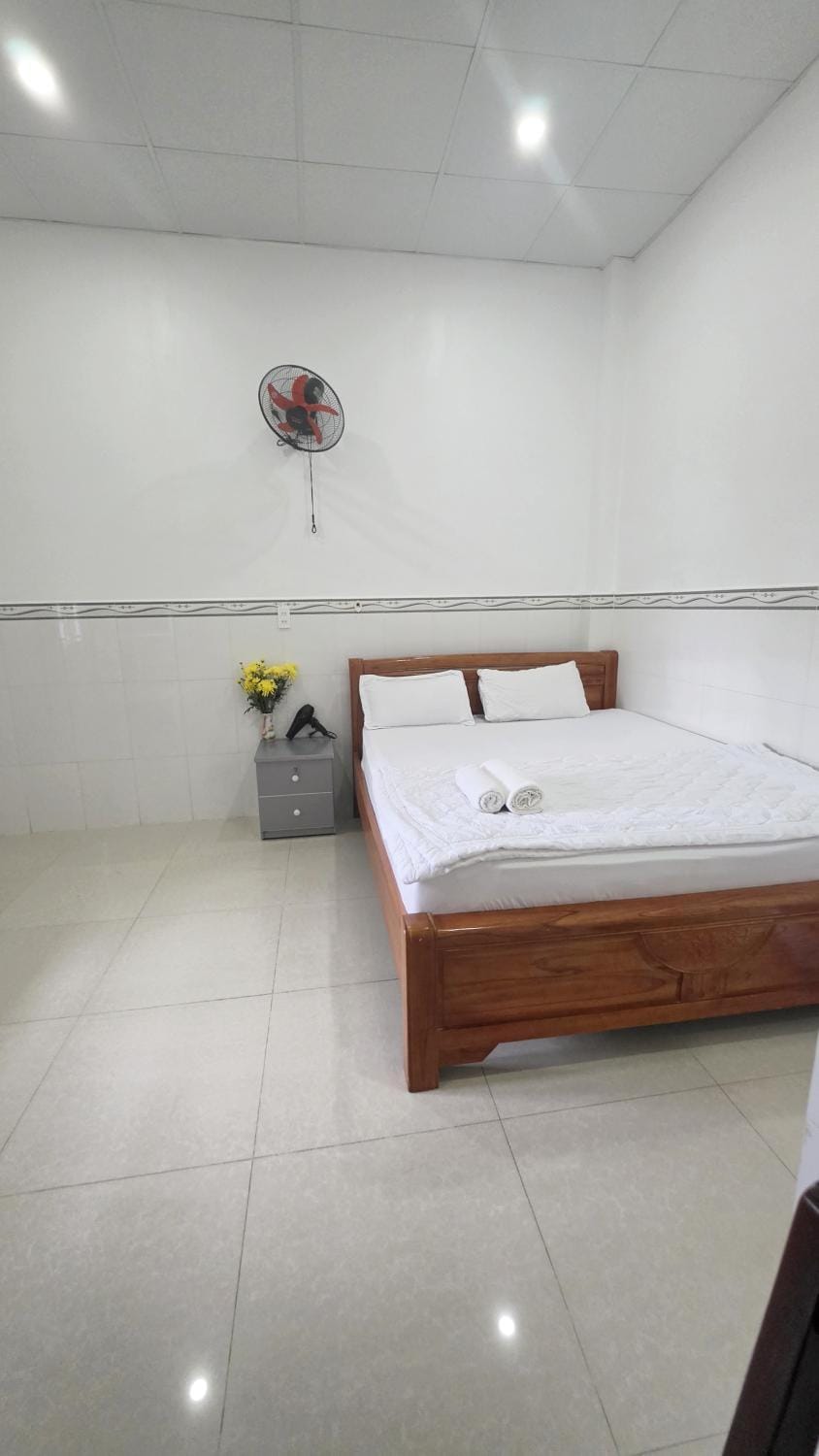 Hai Phuong Tuyen Guesthouse Bed and Breakfast in Phu Quoc