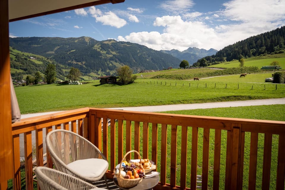 Summer, View (from property/room), Balcony/Terrace, Mountain view