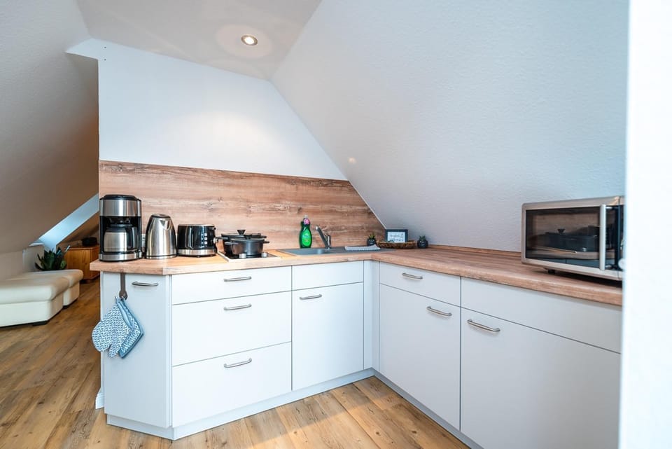 Coffee/tea facilities, Kitchen or kitchenette