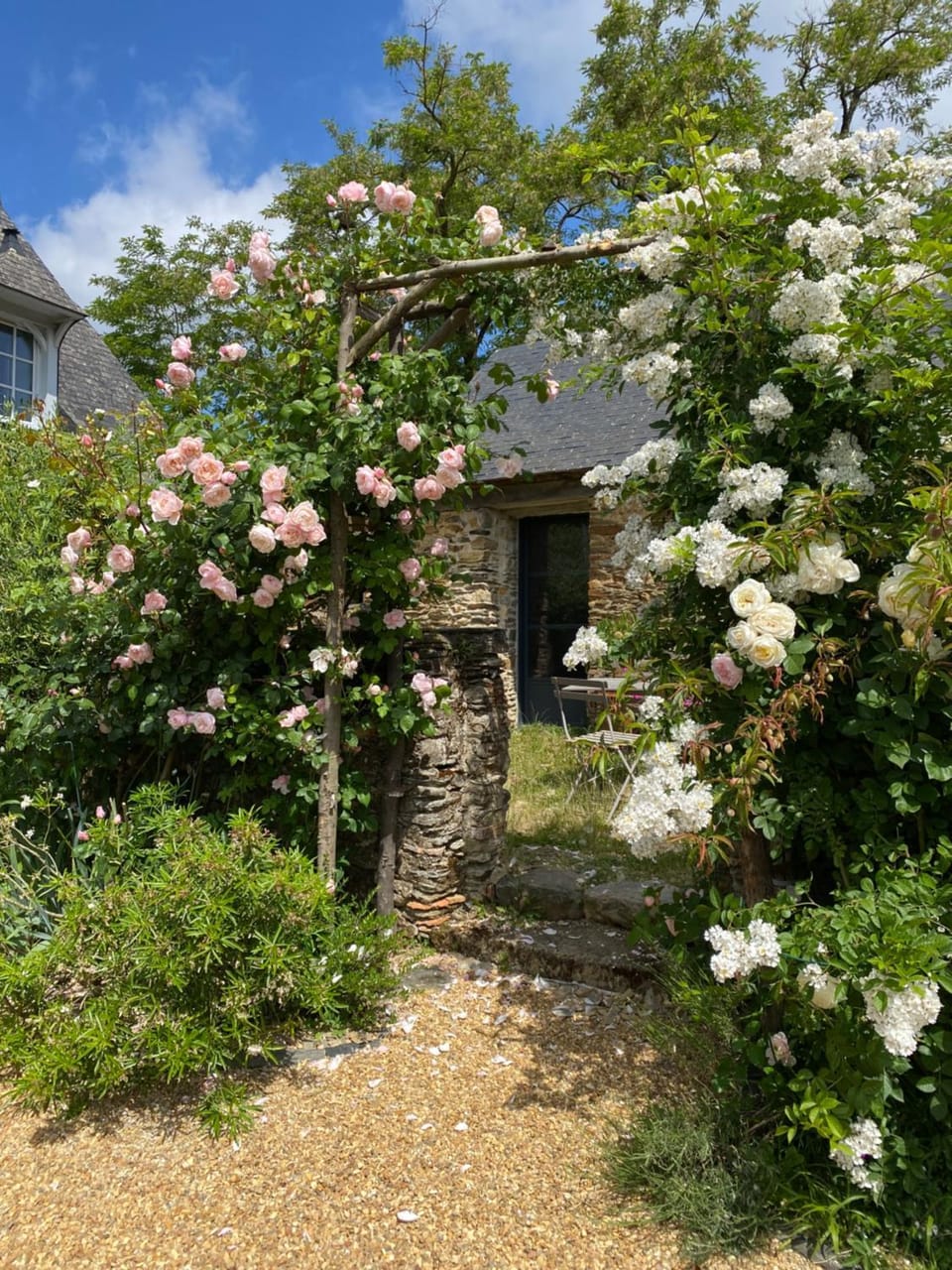 La Moulinière, jolie longère du XVIIè 25, chemin de la Source Bed and Breakfast in Pays de la Loire