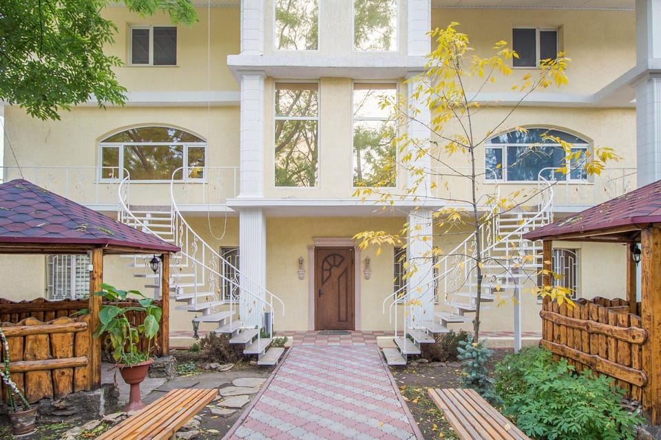Facade/entrance, Activities, Balcony/Terrace