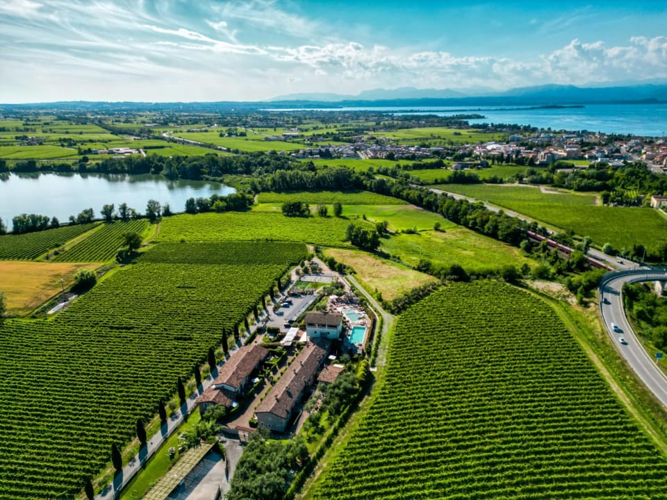 Property building, Neighbourhood, Natural landscape, Area and facilities, Swimming pool