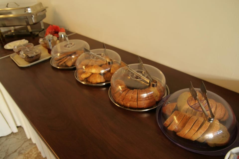 Buffet breakfast