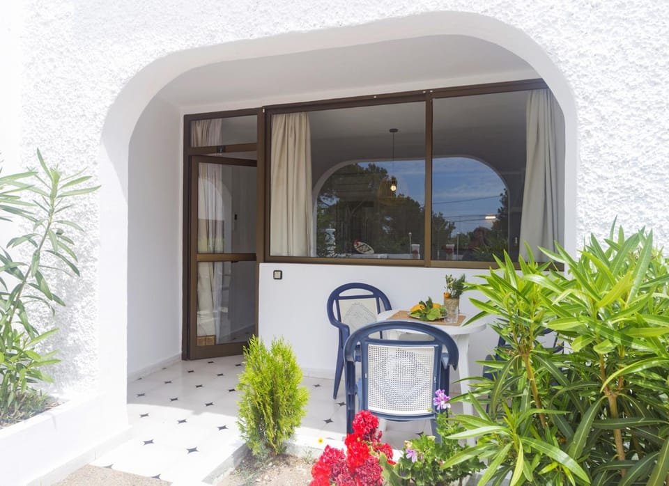 Property building, Balcony/Terrace