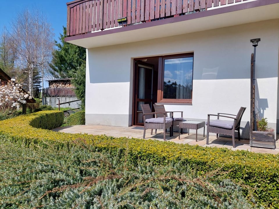 Garden, Balcony/Terrace