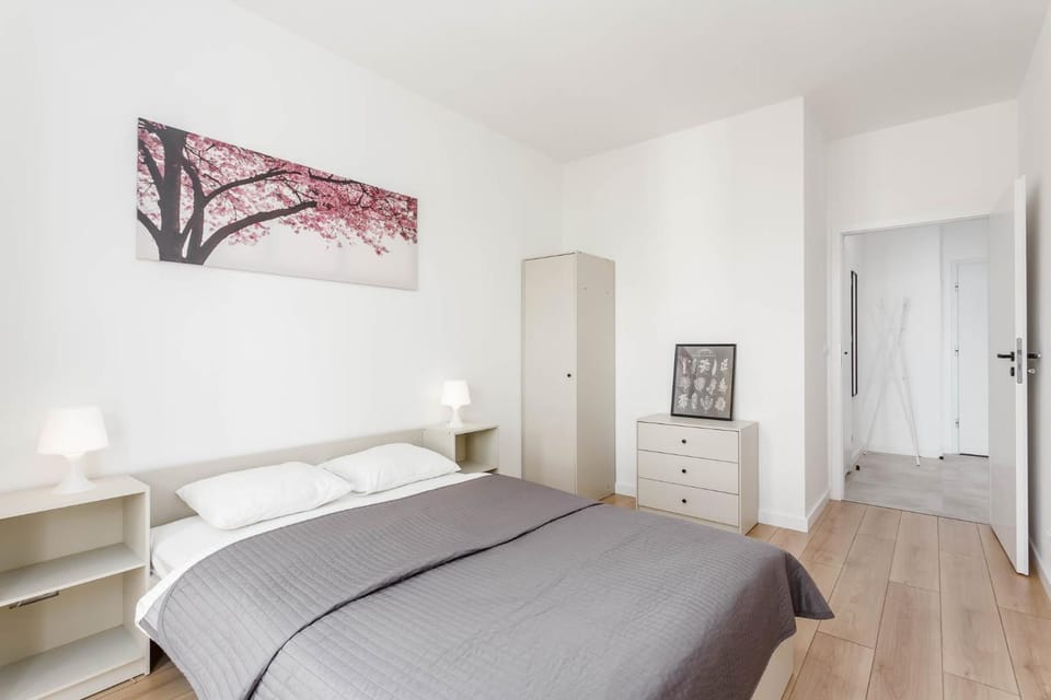 Bed, Photo of the whole room, Bedroom, wardrobe