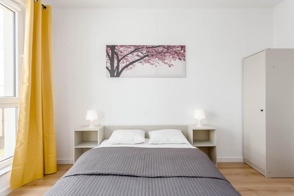 Bed, Photo of the whole room, Bedroom, wardrobe