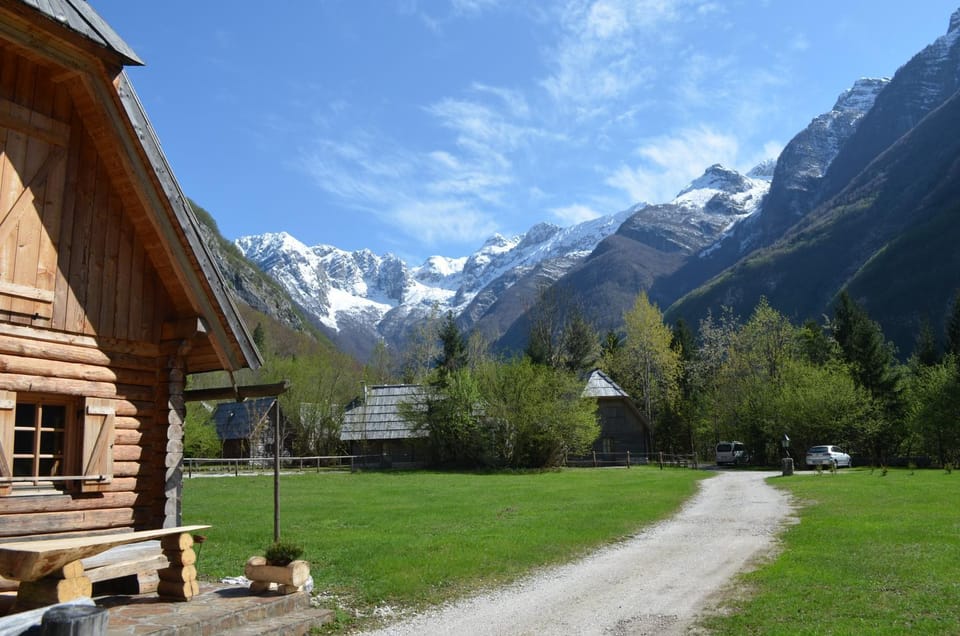 Decorative detail, Mountain view