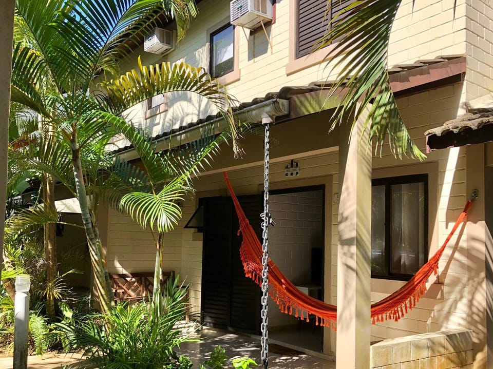Property building, Facade/entrance, Balcony/Terrace