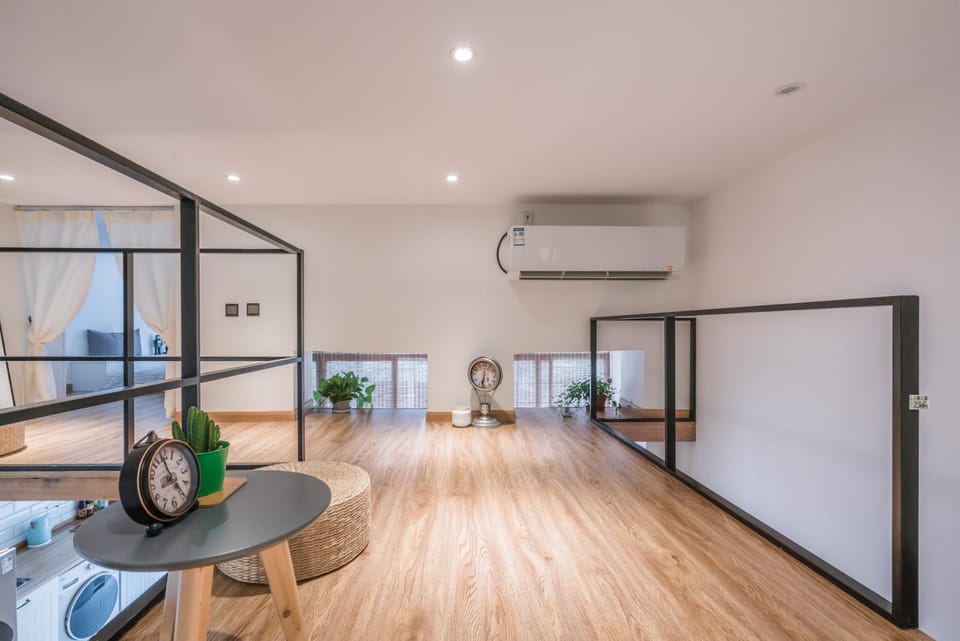 Tonight Homestey Shanghai Apartment Good Location Jing'an Branch Bed and Breakfast in Shanghai