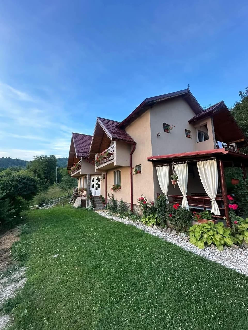 Casa cu Muscate Bed and Breakfast in Romania