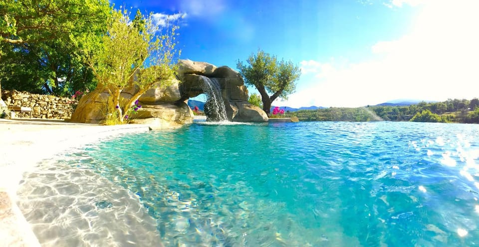 Day, Natural landscape, Mountain view, Pool view, Swimming pool