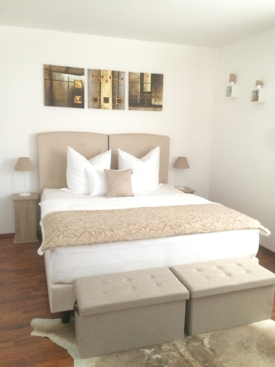 Bed, Photo of the whole room