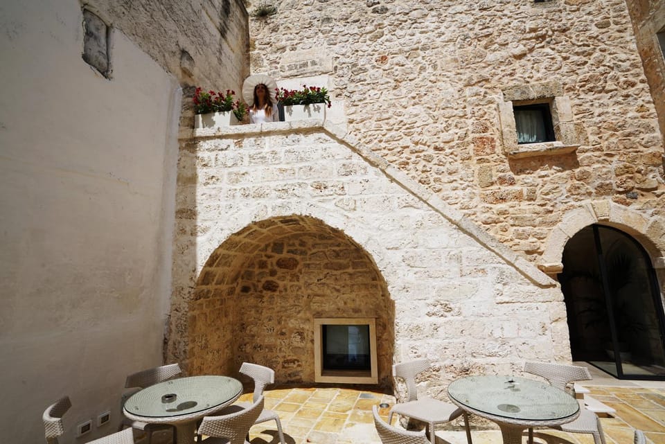 Patio, Facade/entrance, Bird's eye view