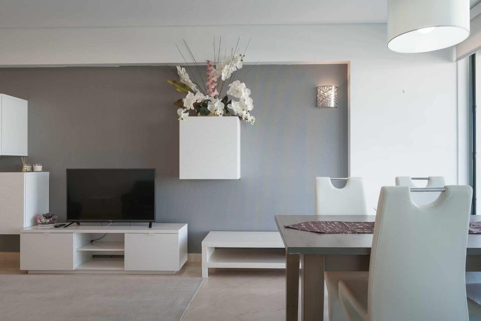 Aquamar 416 by Vilamoura Sun - espaçoso, Apartment in Quarteira