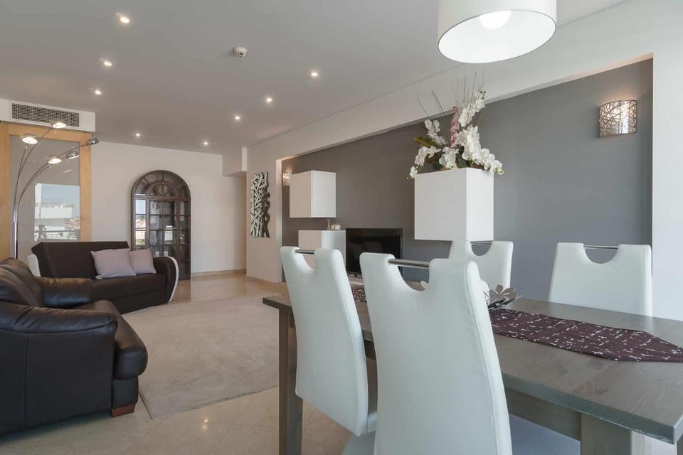 Aquamar 416 by Vilamoura Sun - espaçoso, Apartment in Quarteira
