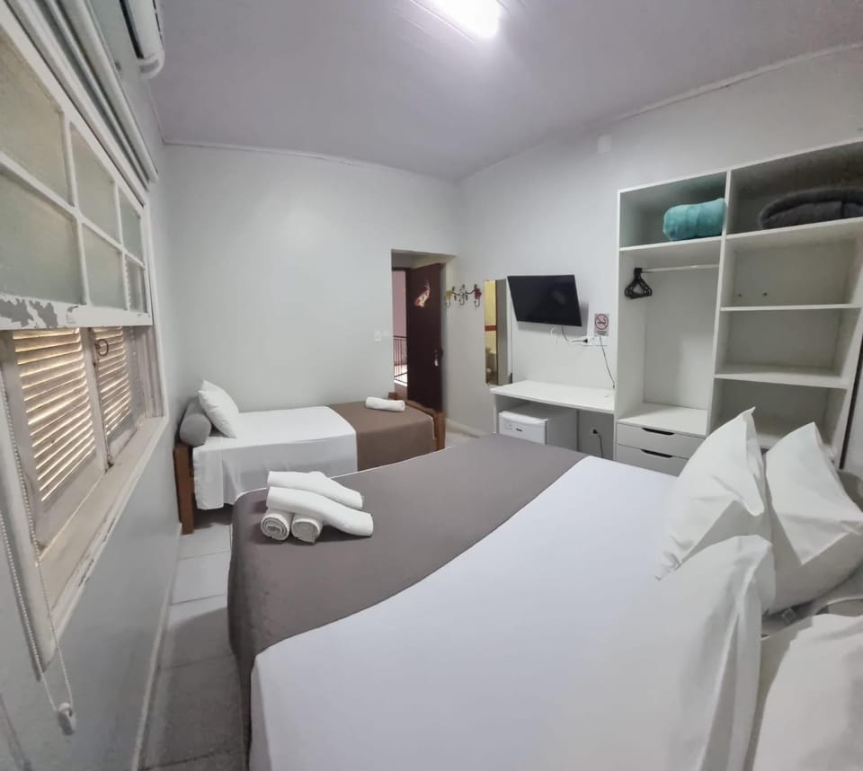 Recanto das Carpas Bed and Breakfast in Ilhabela