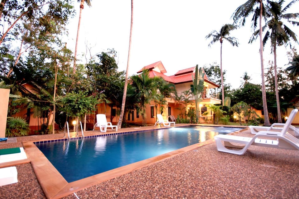 Aonang Lake Side Bed and Breakfast in Krabi Changwat