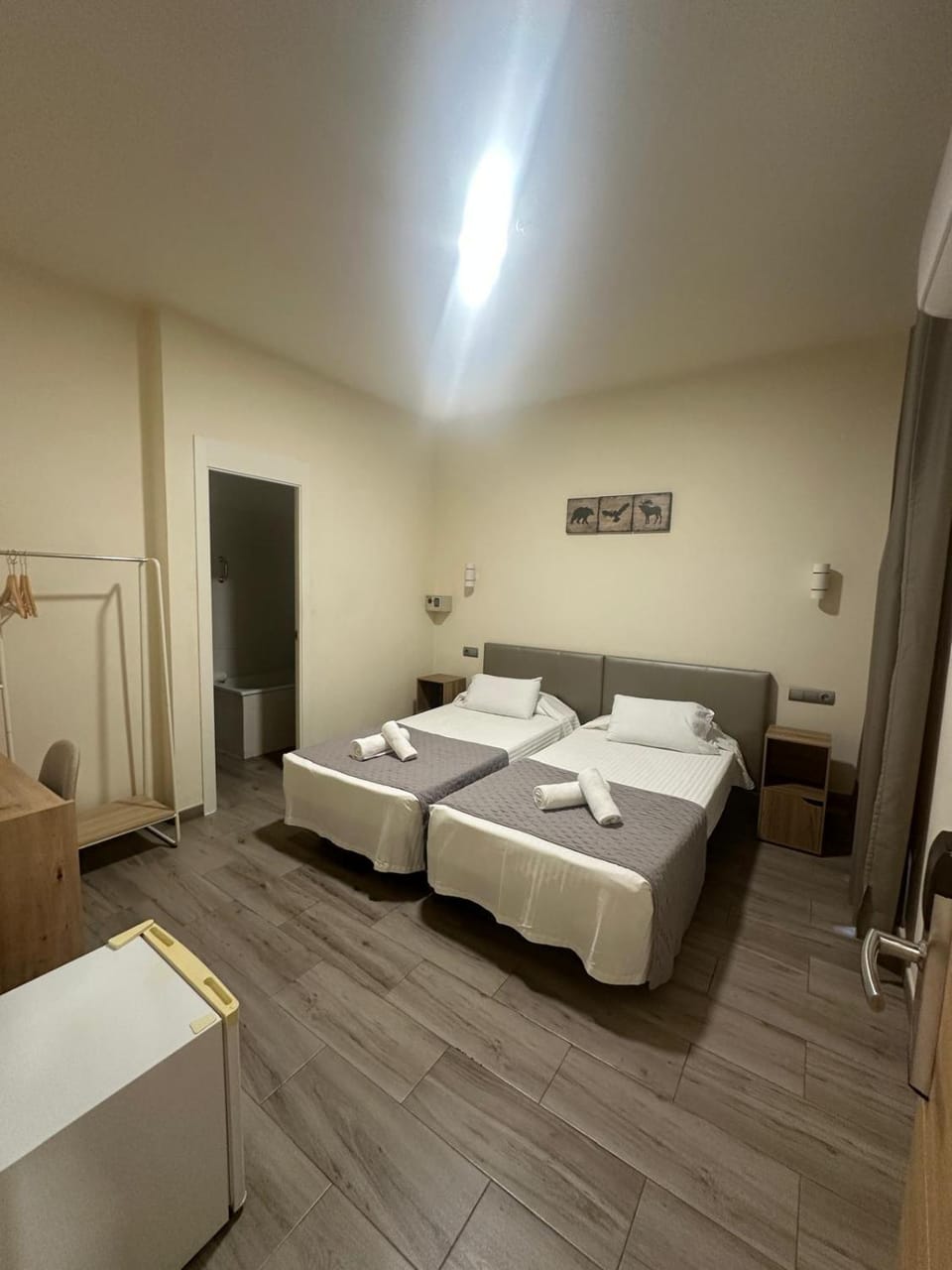 Hostal Balmes Centro Bed and Breakfast in Barcelona