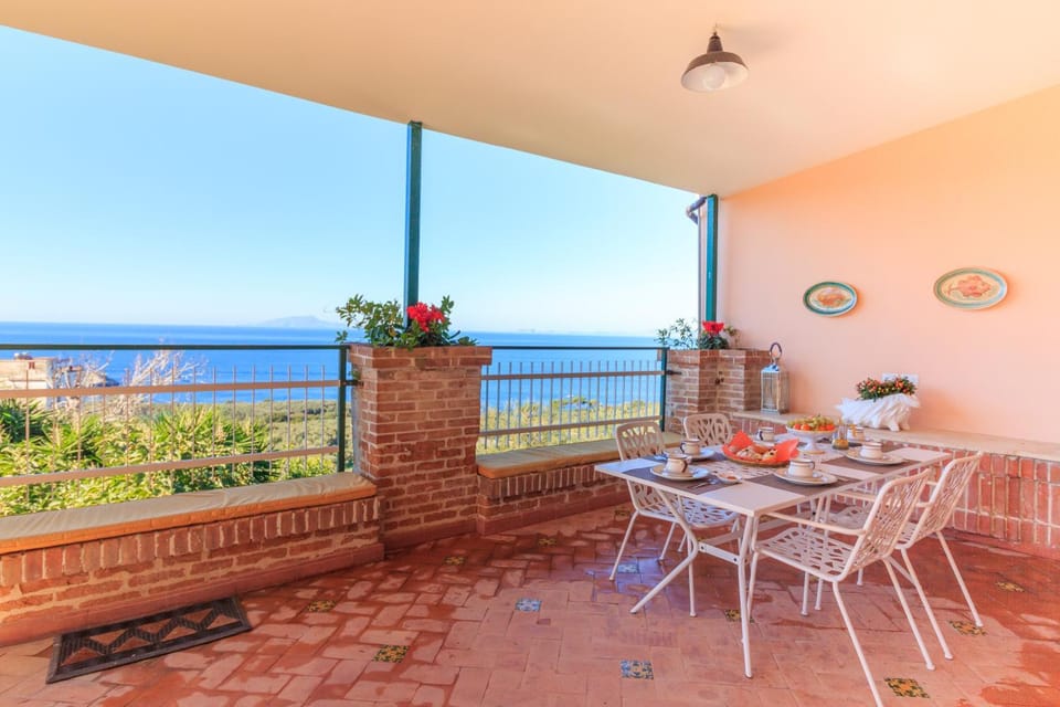 Balcony/Terrace, Balcony/Terrace, Dining area, Garden view, Sea view