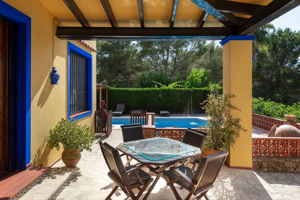 Balcony/Terrace, Dining area