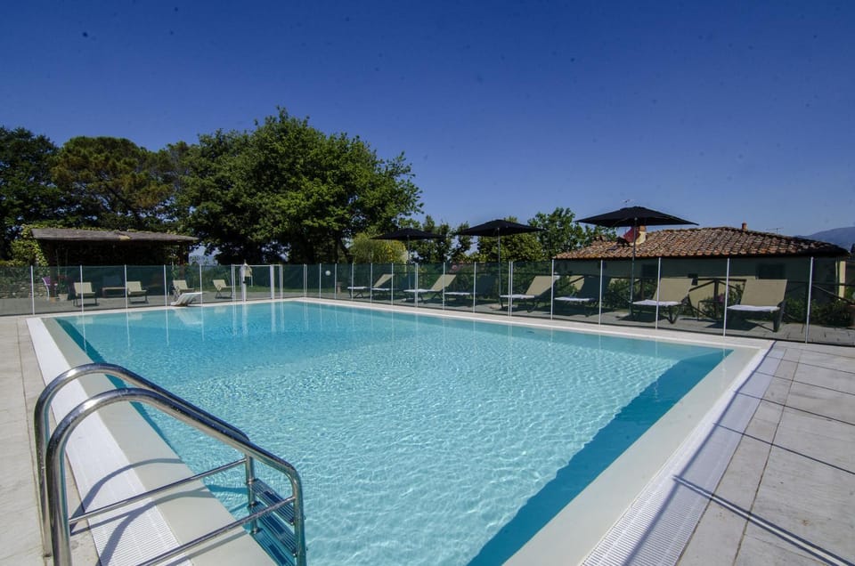 Swimming pool, Swimming pool