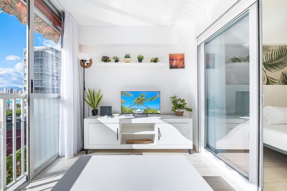Bed, TV and multimedia, Living room, Bedroom