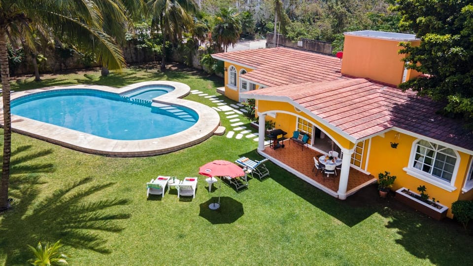 View (from property/room), Pool view