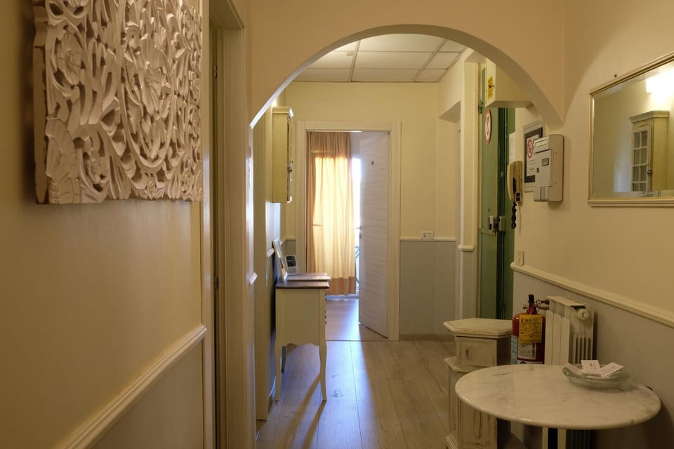 Residenza Le Rondini Bed and Breakfast in Florence