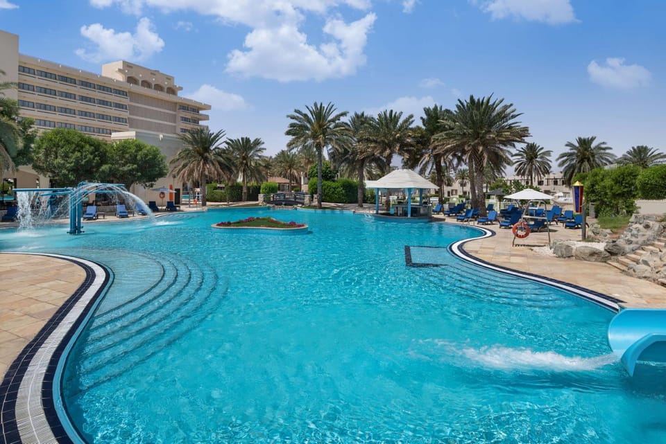 Pool view, Swimming pool