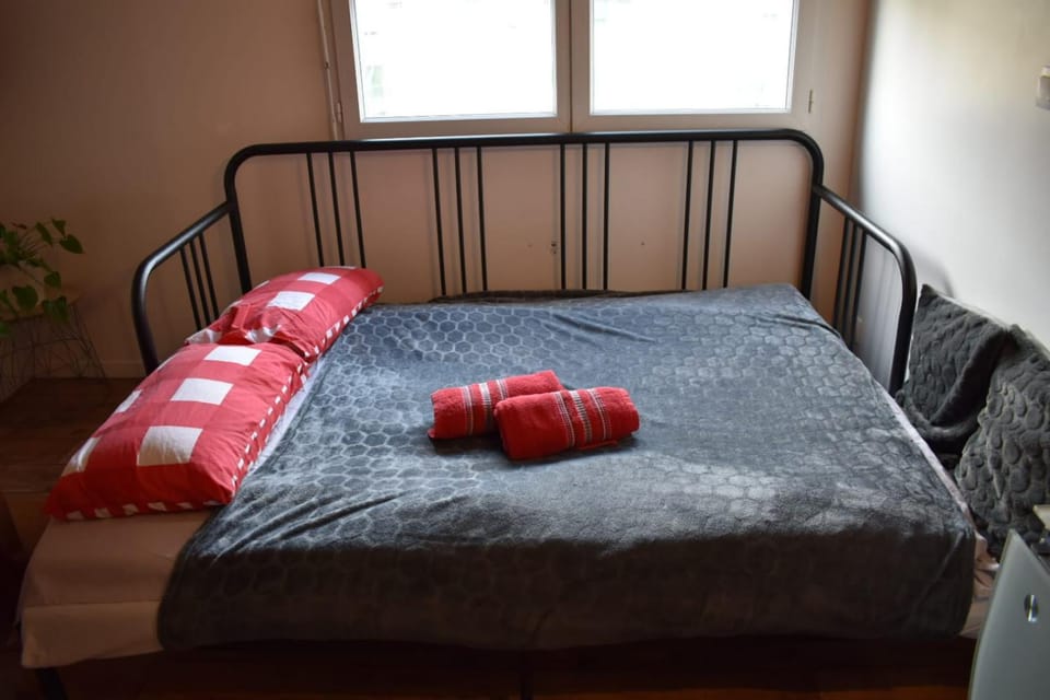 Bed, Bedroom