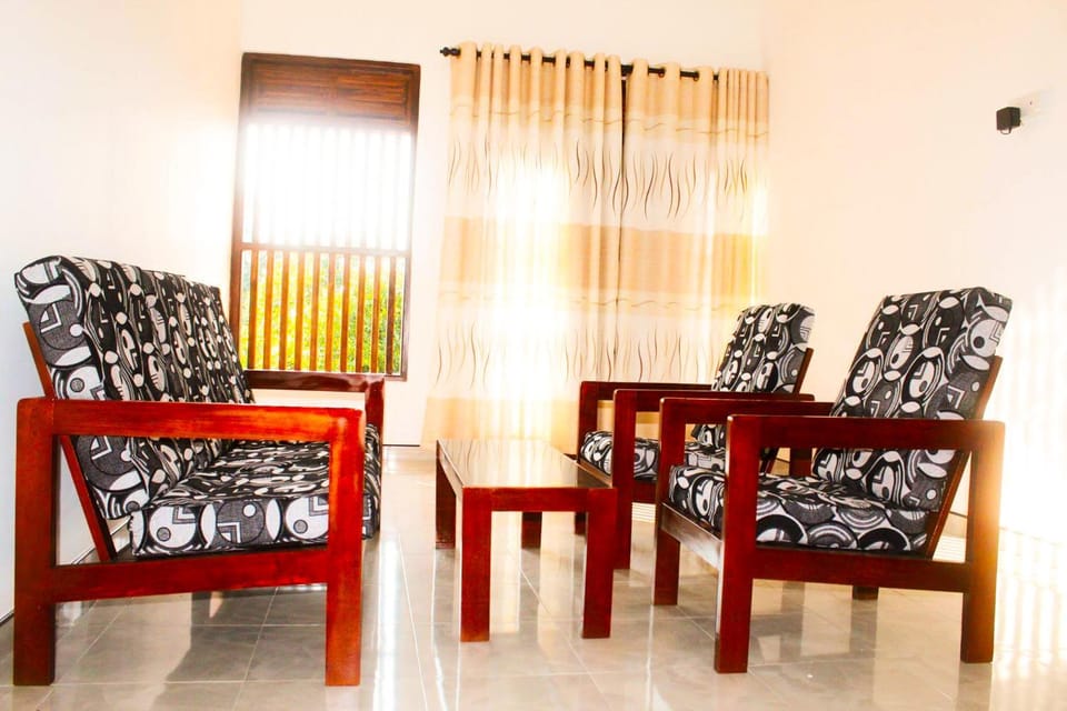 The City Tourist Hotel Bed and Breakfast in Sri Lanka