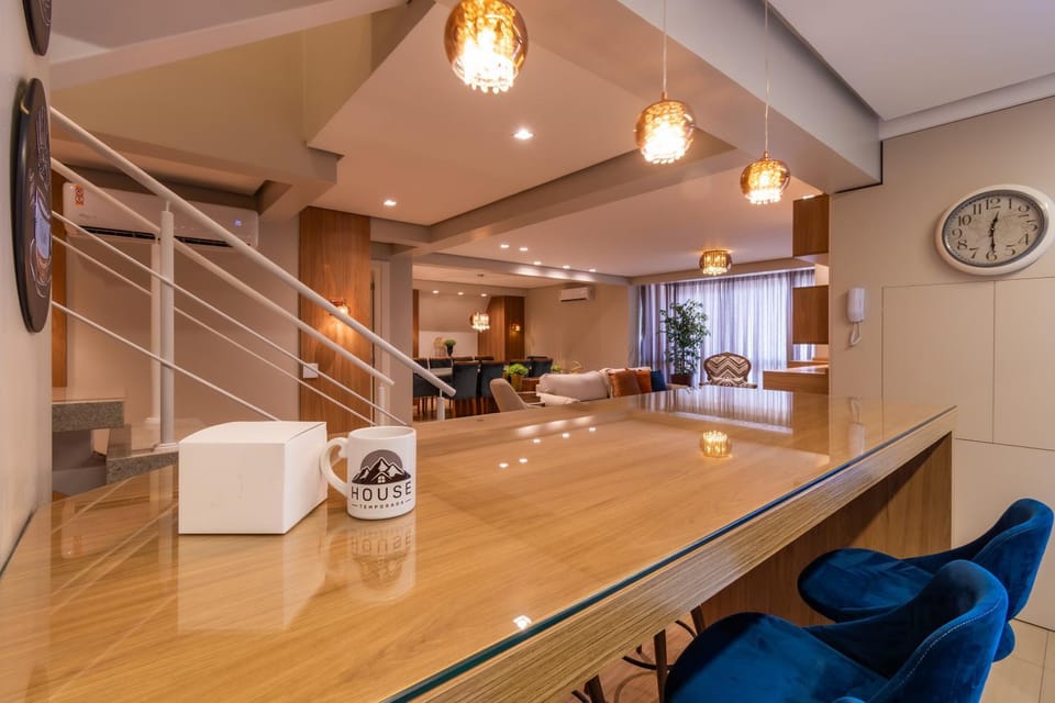A apenas 300 mts da Rua Coberta, no exclusivo Via Florida Apartment in Gramado