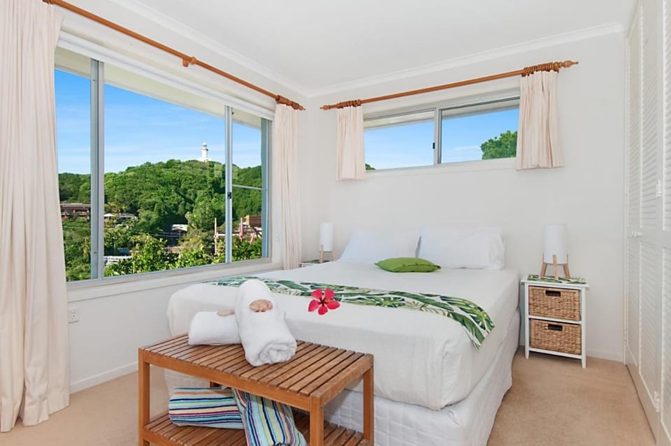 Bed, View (from property/room), Bedroom, Landmark view, Sea view