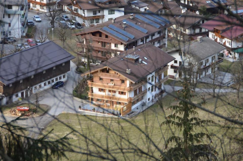 Landhaus Kumbichl - Fam. Kröll Apartment in Mayrhofen