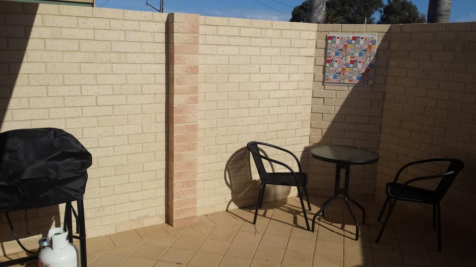 Patio, BBQ facilities