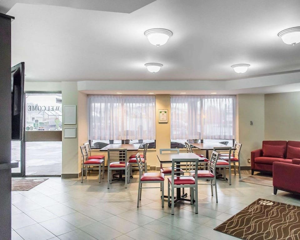 Lobby or reception, On site