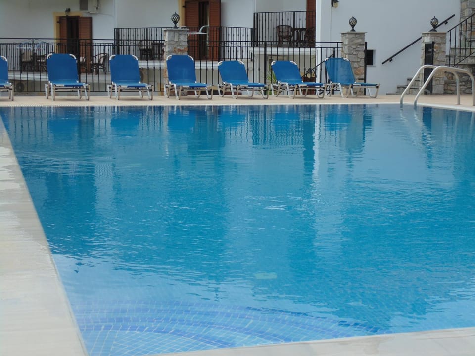 Skiathos Diamond Apartment hotel in Kolios