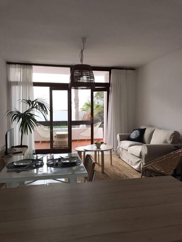 La playita, primera linea de mar House in Puerto del Carmen