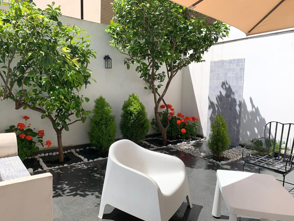 Garden, Garden