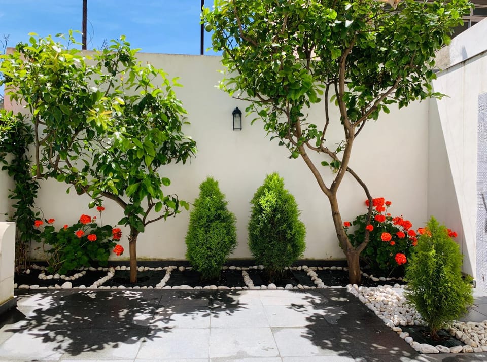 Garden, Floor plan