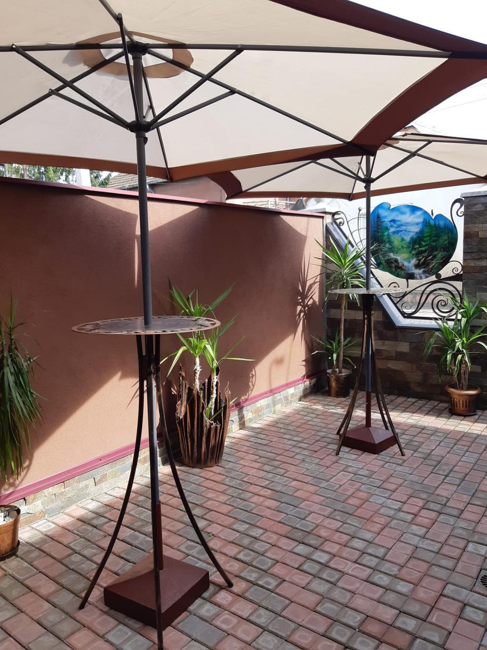Inner courtyard view