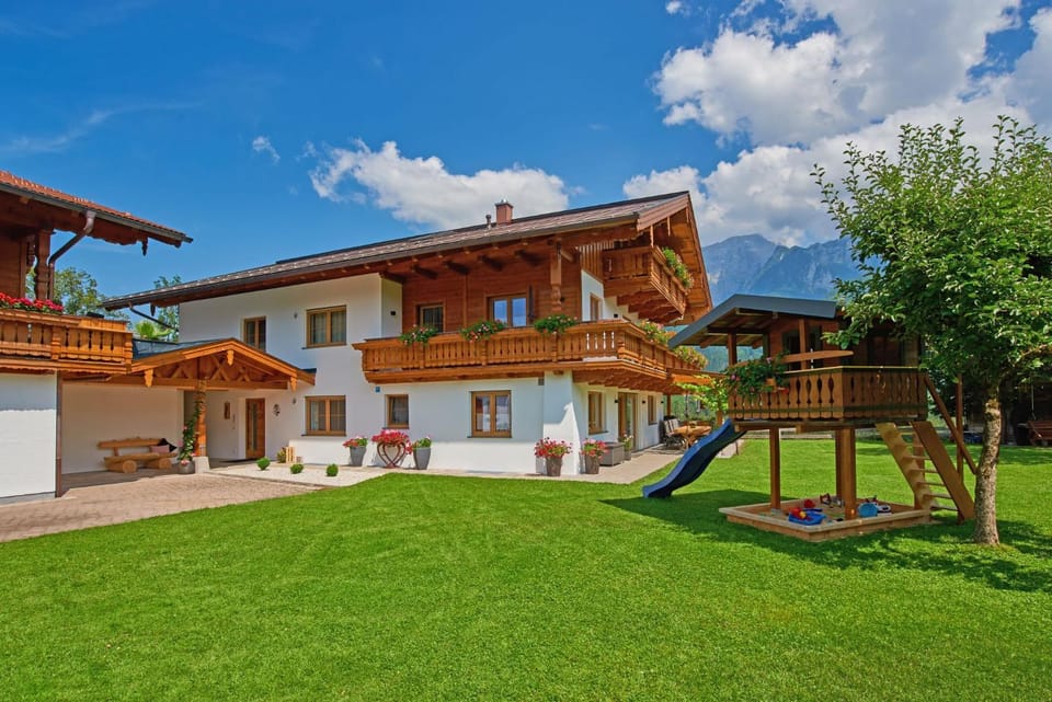 Property building, Day, Garden