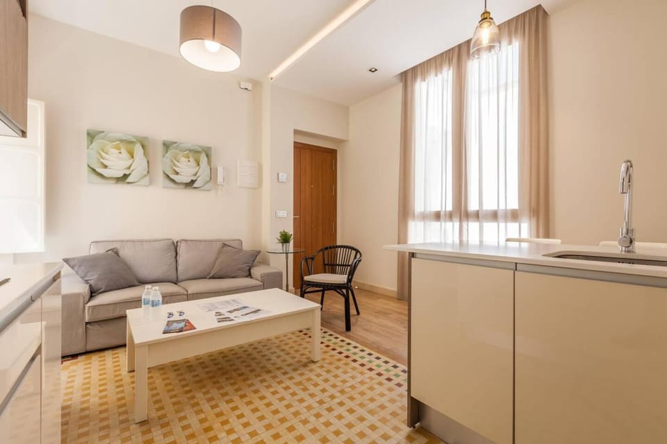 T2, Tirso de Molina, apartamento luminoso y tranquilo Apartment in Seville