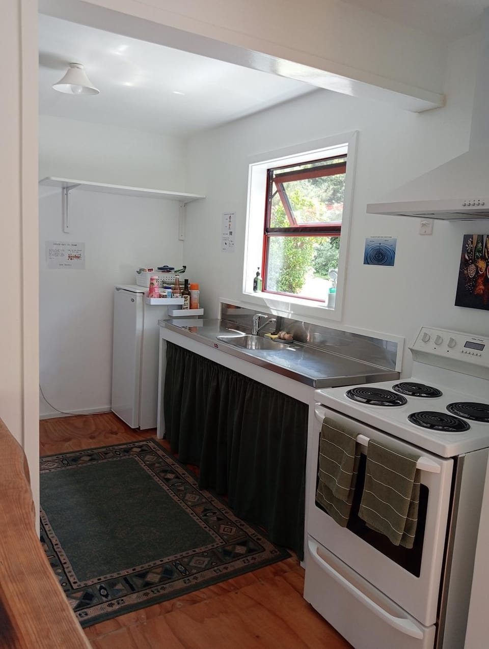 Rata Lodge Accommodation Hostel in West Coast