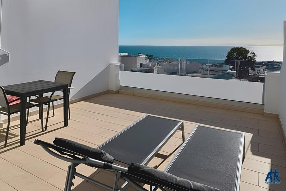 Balcony/Terrace, Sea view, sunbed