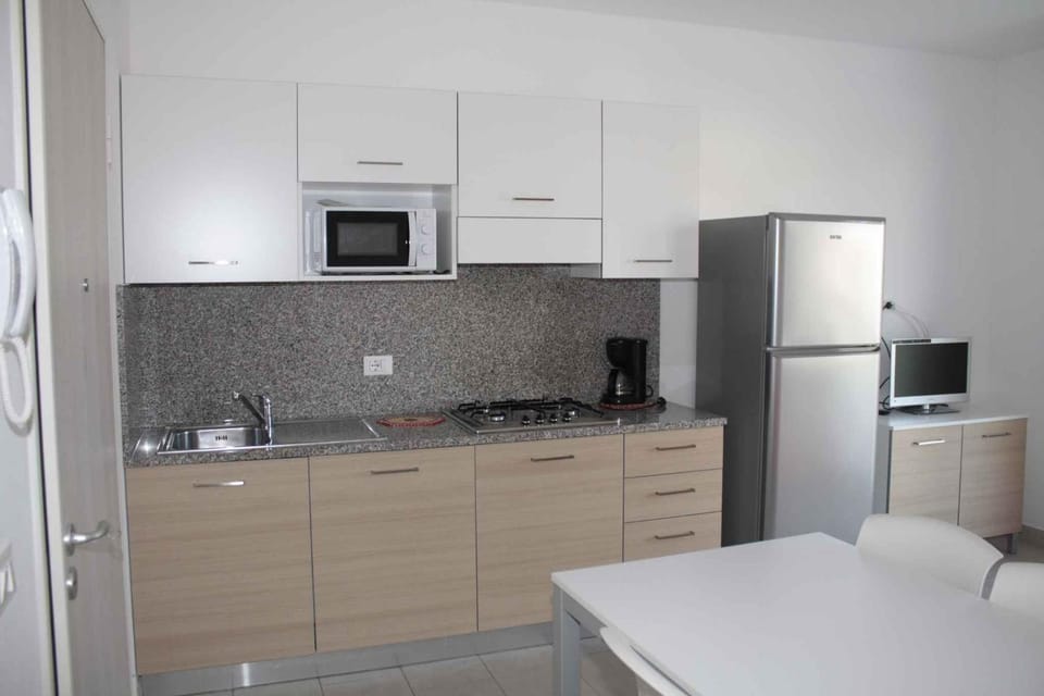 Coffee/tea facilities, Dining area, microwave