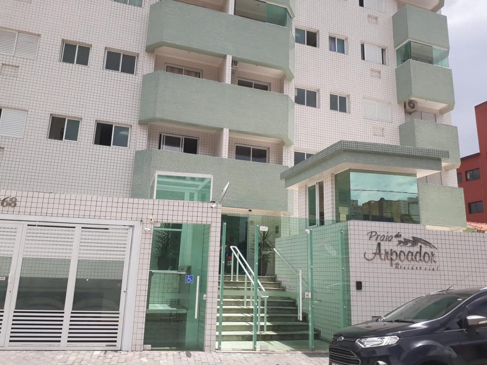Apartamento Confortável com ar condicionado na Aviação Praia Grande Apartment in State of São Paulo